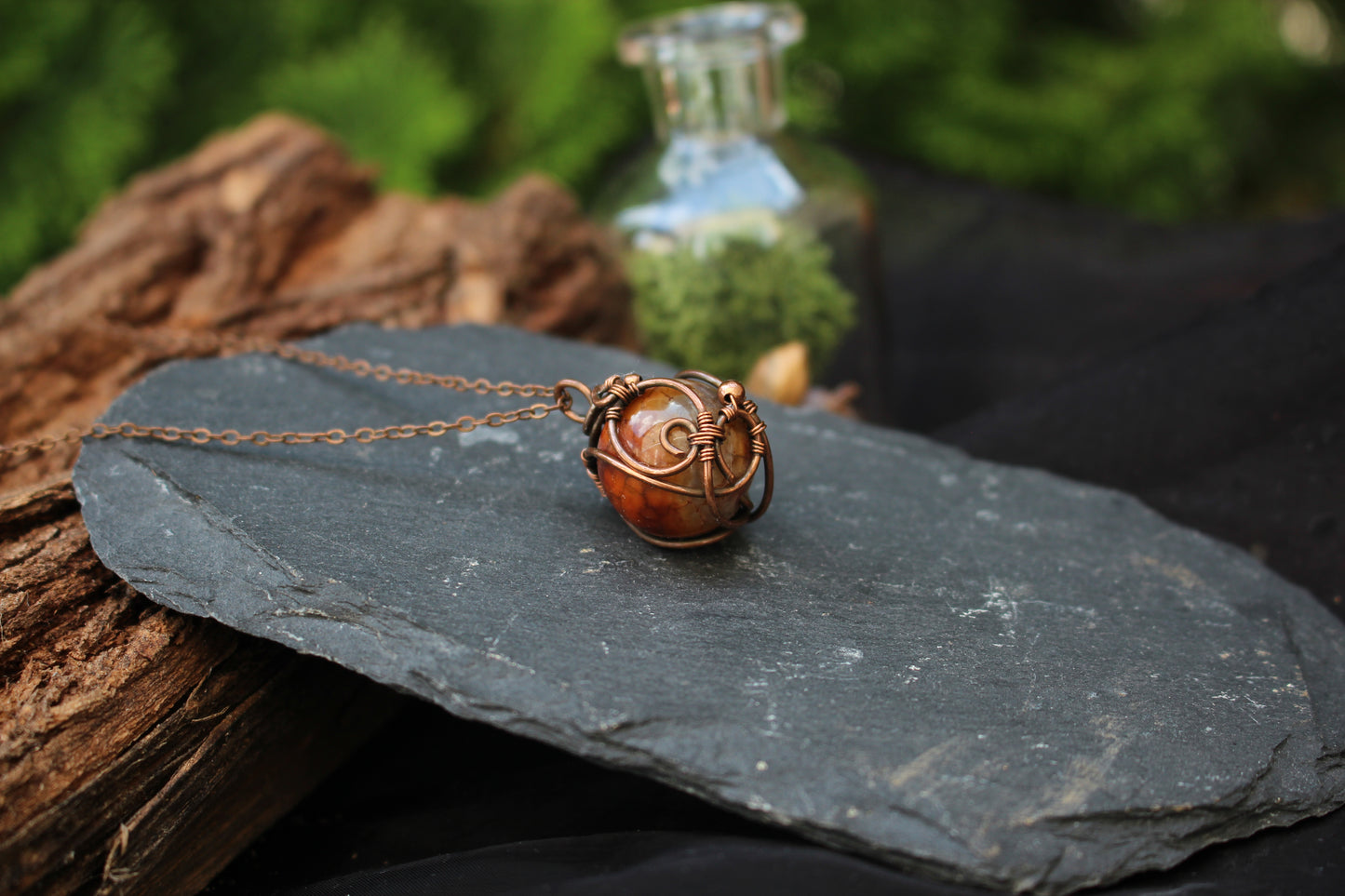 Unique copper wire wrapped dragon vein agate pendant necklace for women