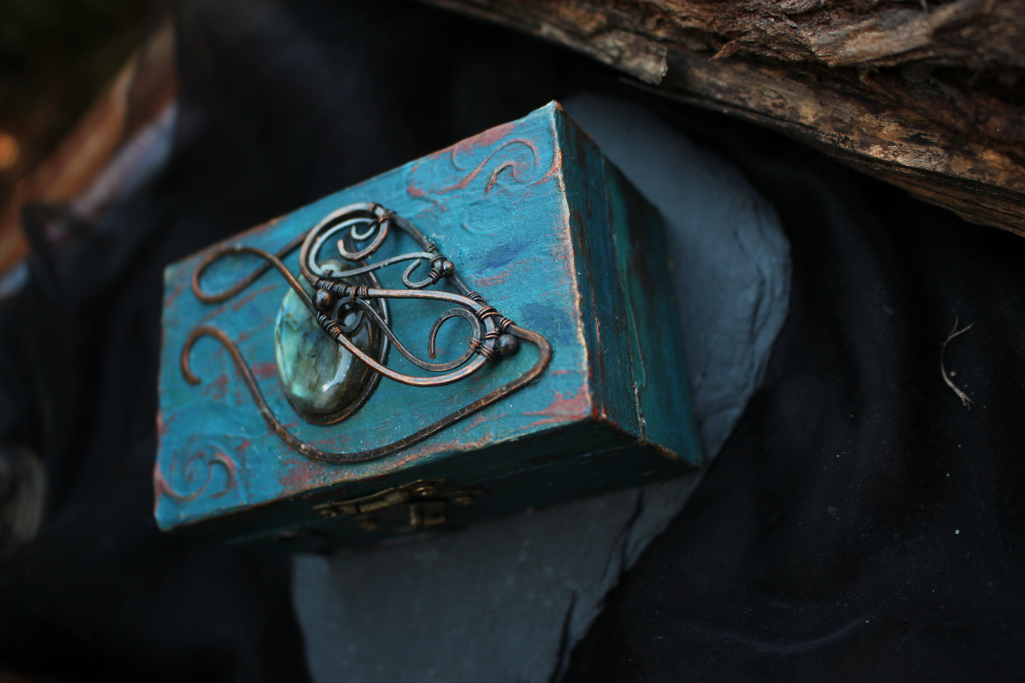 Handmade fantasy dice box with copper details and textured finish