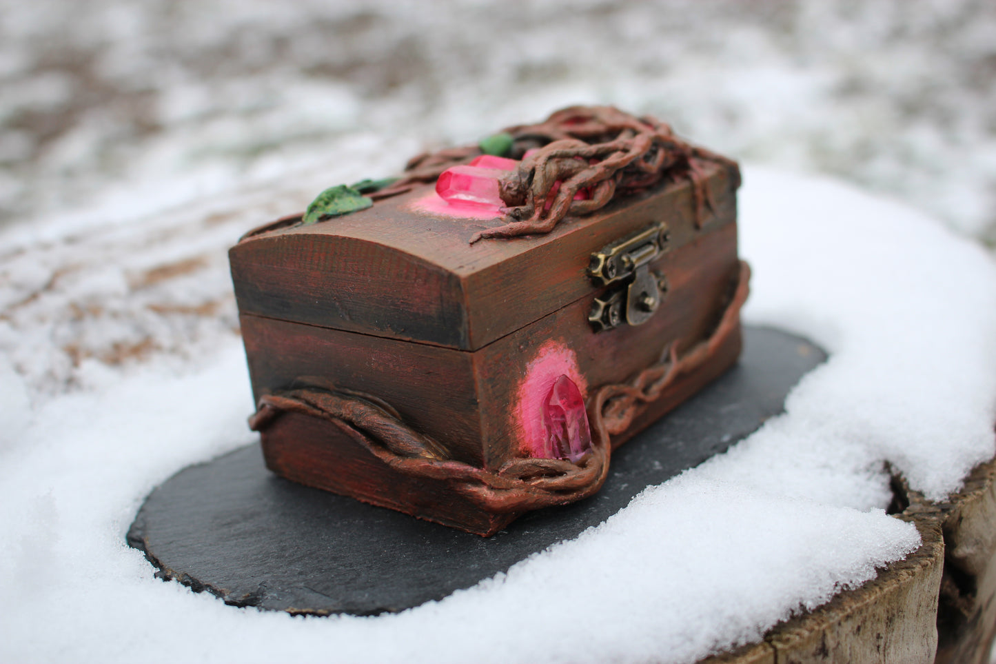Fantasy Altar Decor Wooden Crystal Box